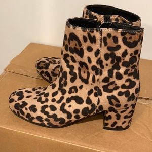 Leopard print ankle boot